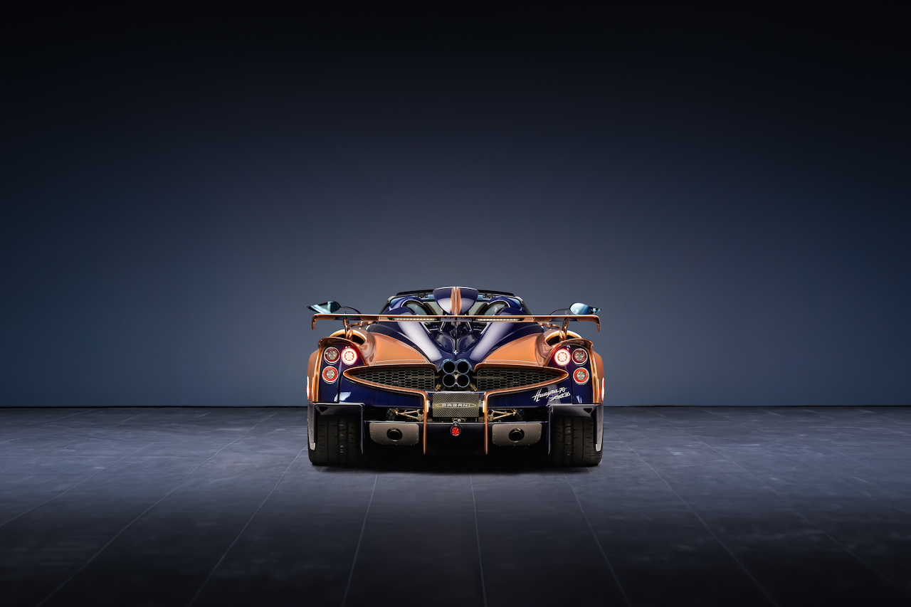 5_Pagani-Huayra-70-Derecho-1
